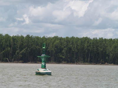 Boue 18 : verte  babord... pour les connaisseurs !!!