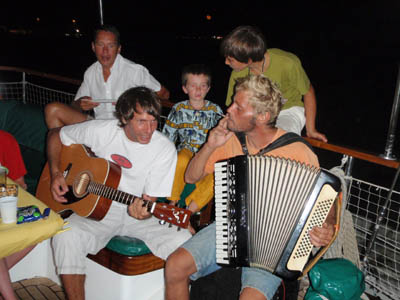 Pas srieux l'accordoniste...